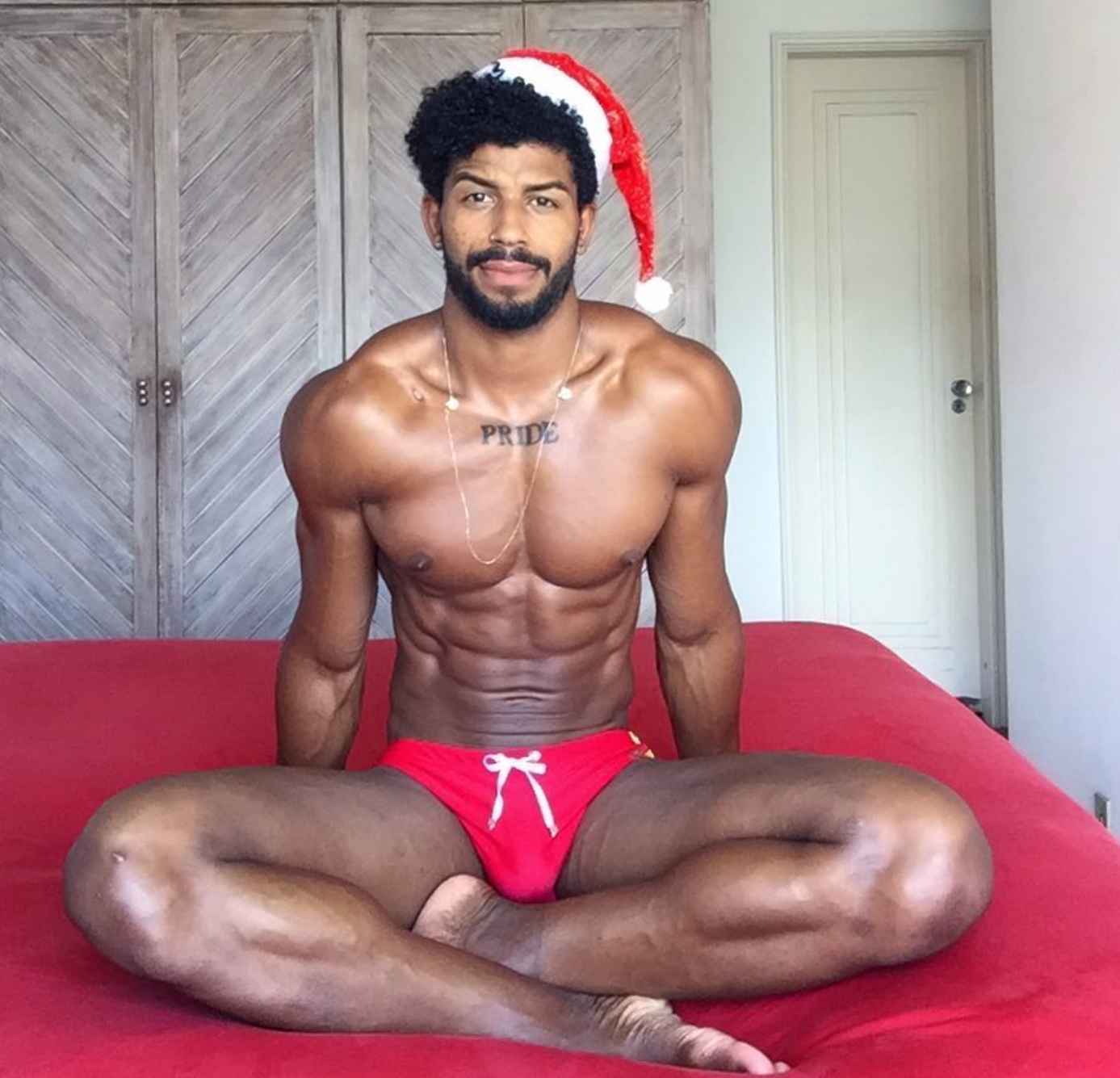 Felipe Ferreira - DJ lực lưỡng menly cực phẩm LGBT