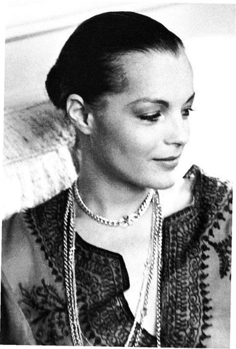 455145106099703392 plus.jpg