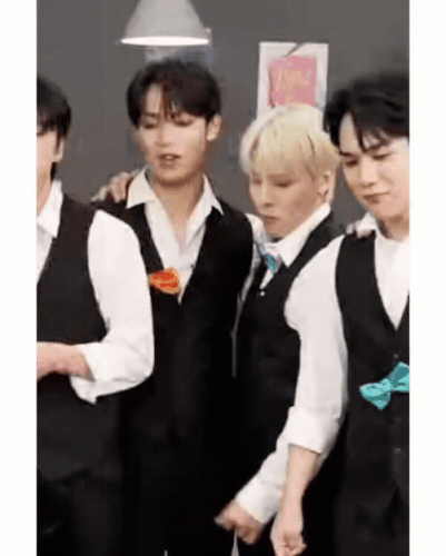 img 17250393895640080qll3gy1ht6b32lp7yg30dy0hekk7.gif