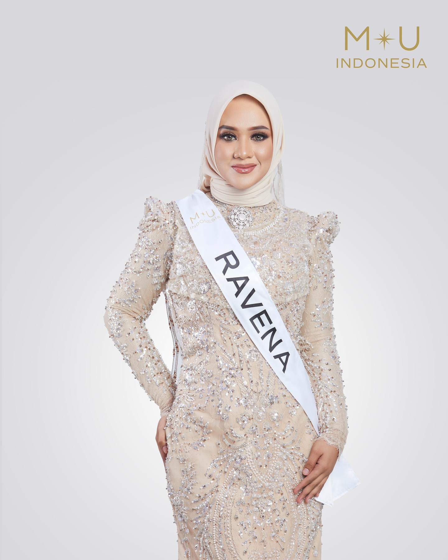 candidatas a miss universe indonesia 2024. final: 19 sep. - Página 3 DNFEHj1