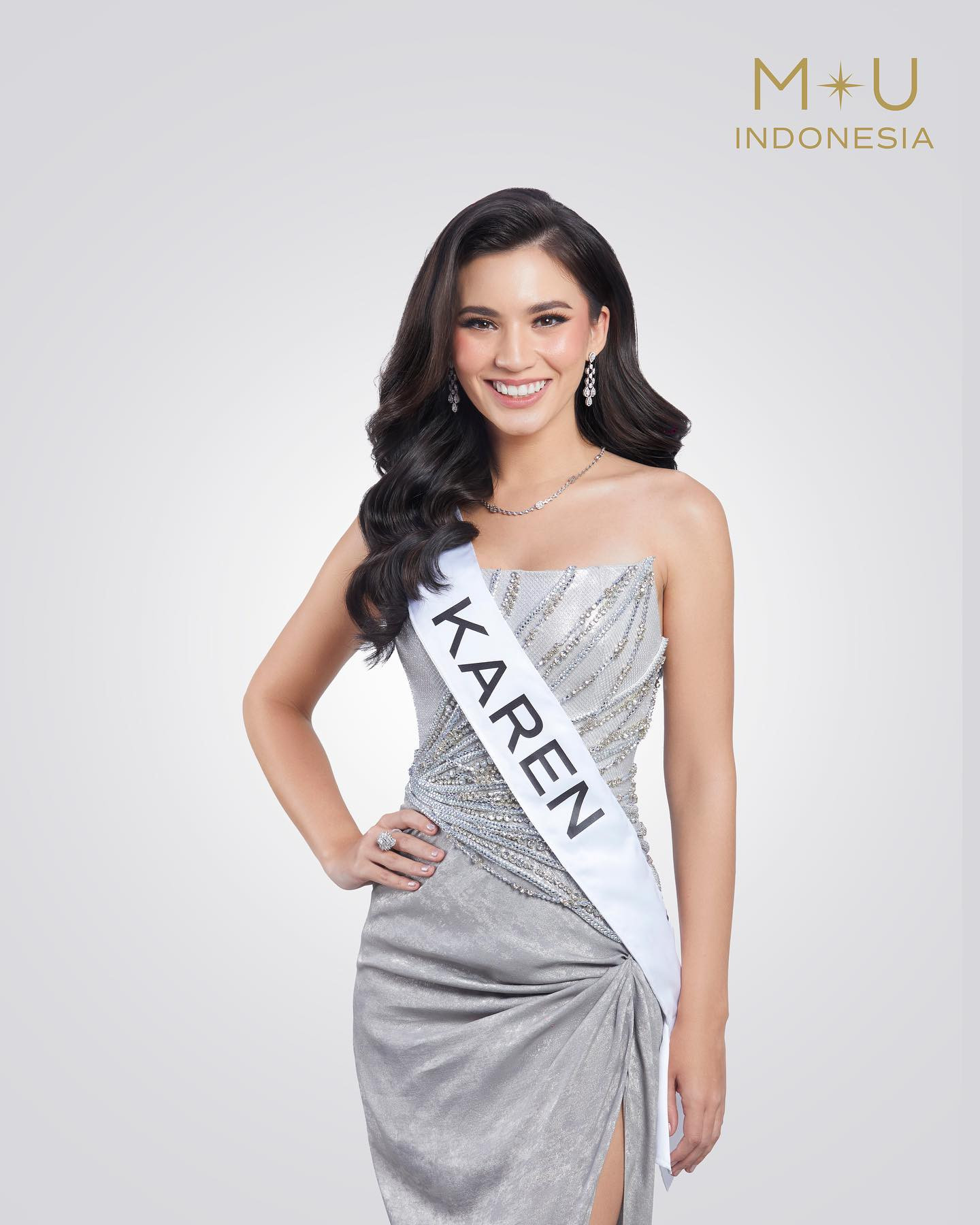 candidatas a miss universe indonesia 2024. final: 19 sep. - Página 3 DNFn194