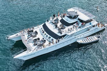Rent a Yacht Puerto Vallarta.jpg