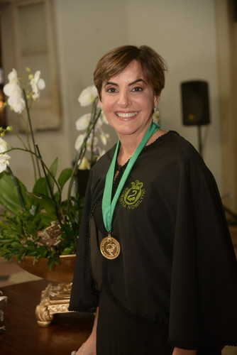 A oncologista baiana Clarissa Mathias na sua posse como Membro Titular da Academia de Medicina da Ba.jpg