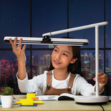 back school Back to school: arrivano le lampade da tavolo Philips