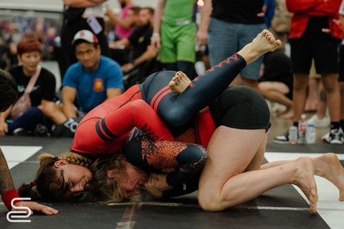 legins jiujitsu745b Teen Phenom @helenajiujitsugirl wins gold in both teens and adults at @adcc offi
