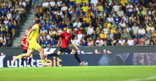 13928806979310720881?url=https%3A%2F%2Fshqiptarja.com%2Fuploads%2F780x440%2F1725810806 kristjanaslla.jpg