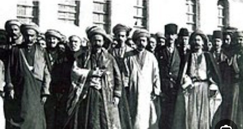 GIVsogQXIAAqQ C?format=jpg.jpg