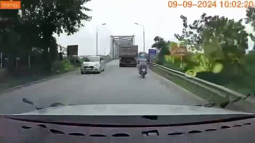 1I 5PqqOpRSRkPIg.jpg