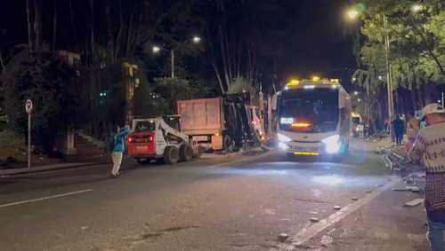 8pgfSSB6ri52pub .jpg