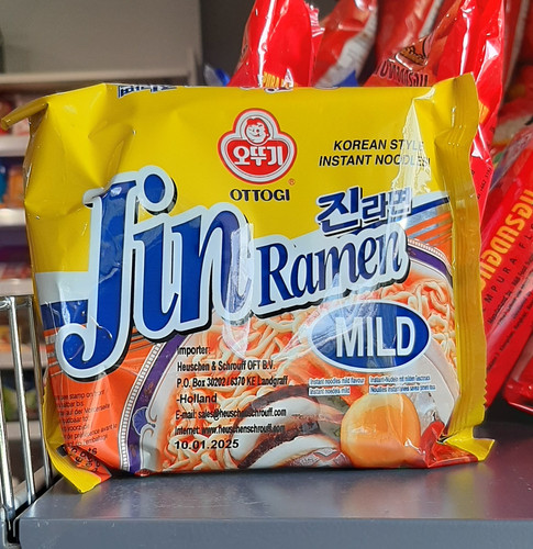 Jin Ramen pikantne 120g 8,10.jpg