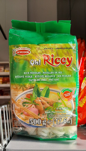makaron ryżowy Oh Ricey wstążki 500g 14,20.jpg