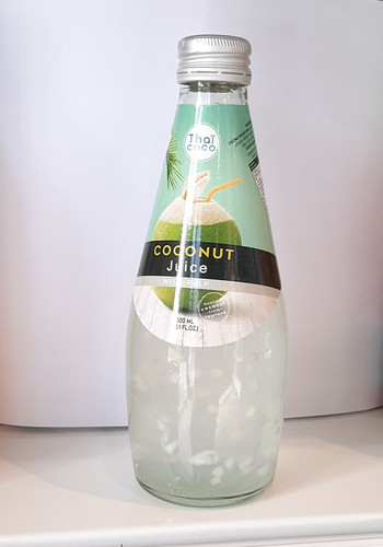 napój kokosowy z pulpą kokosa 300ml 7,30.jpg