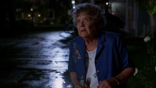 cap Desperate.Housewives.S02E01.Next.1080p.DSNP.WEB DL.DDP5.1.H.264 FLUX 00 01 12 03.png