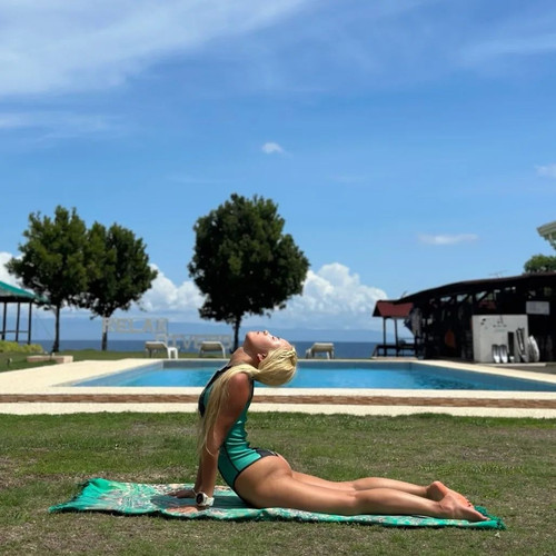 asian753Location @trudive bohol