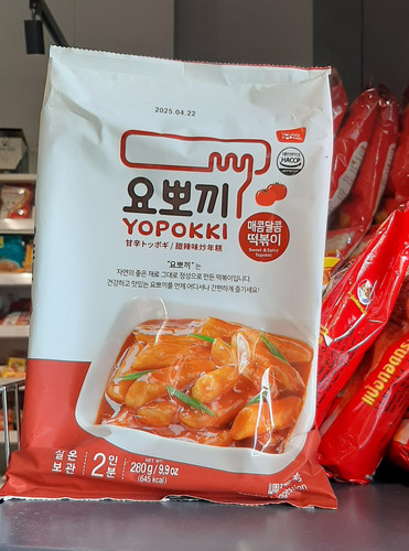 Yopokki z sosem słodko pikantnym 280g 20,00.jpg