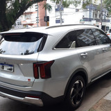 Kia Sorento 2024 visto de trás