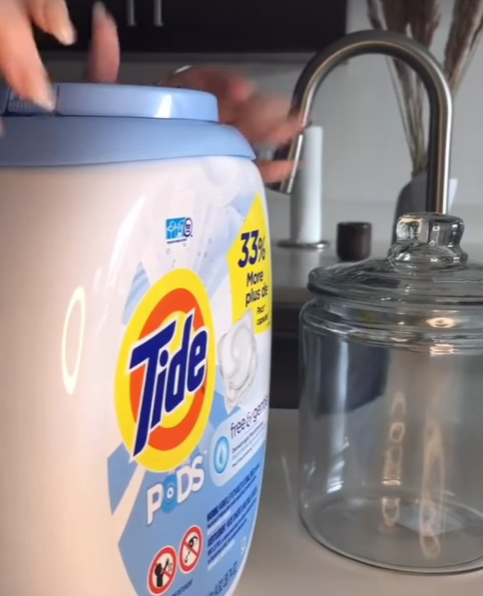 TIDE PODS Detergente para Lavar Roupas C/16 Capsulas