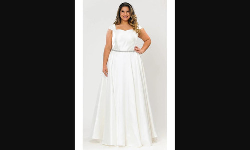 Elegant Plus Size Dresses - Shop Now at FormalDressShops.jpg