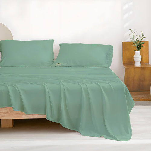 Emerald (14).jpg