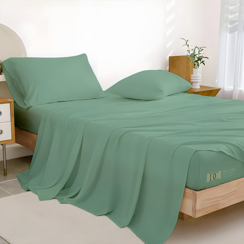 Emerald (13).jpg