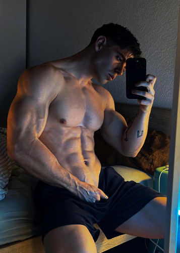 tumblr 247b0955863c574d4611efad42722c91 2105f244 540.jpg