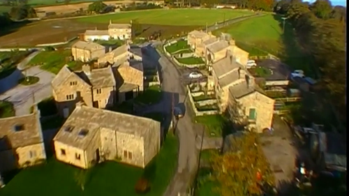 cap Emmerdale Episode 3702 (Apr 1 2004) PDTV x264 00 00 21 01.png