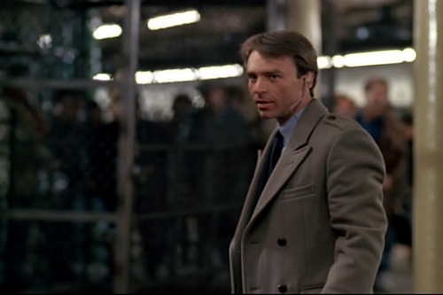 The.Equalizer.S01E01.Pilot.The.Equalizer.NTSC.DVD.REMUX 001 (1).png