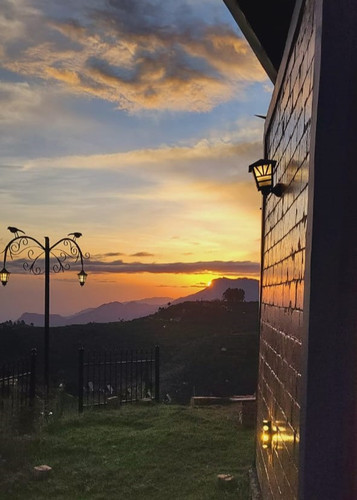 sunset2.jpg