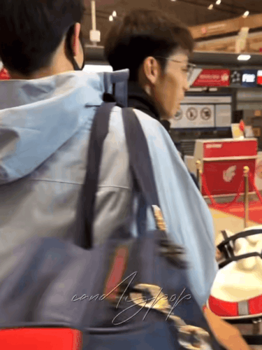 761f2c8tvzkiuhddzirif7dig.gif