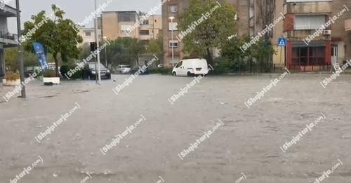 17750733282460034516?url=https%3A%2F%2Fshqiptarja.com%2Fuploads%2F780x440%2F1728048473 vlore.jpg&fb .jpg