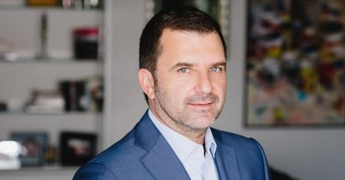 17720769940920194760?url=https%3A%2F%2Falbeu.com%2Fwp content%2Fuploads%2F2022%2F01%2FAndi Bushati 6.jpg