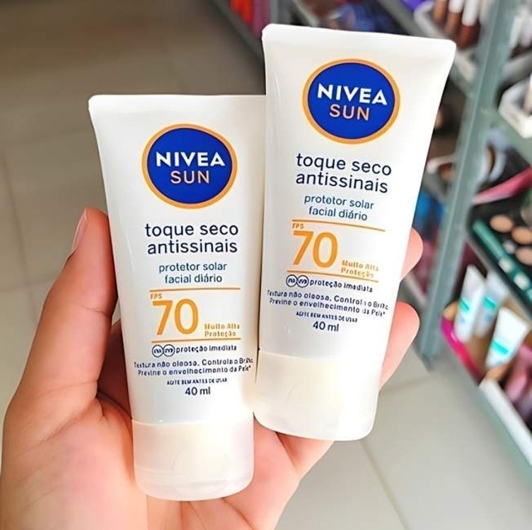 NIVEA SUN Protetor Solar Facial Toque Seco Antissinais FPS 70 40ml