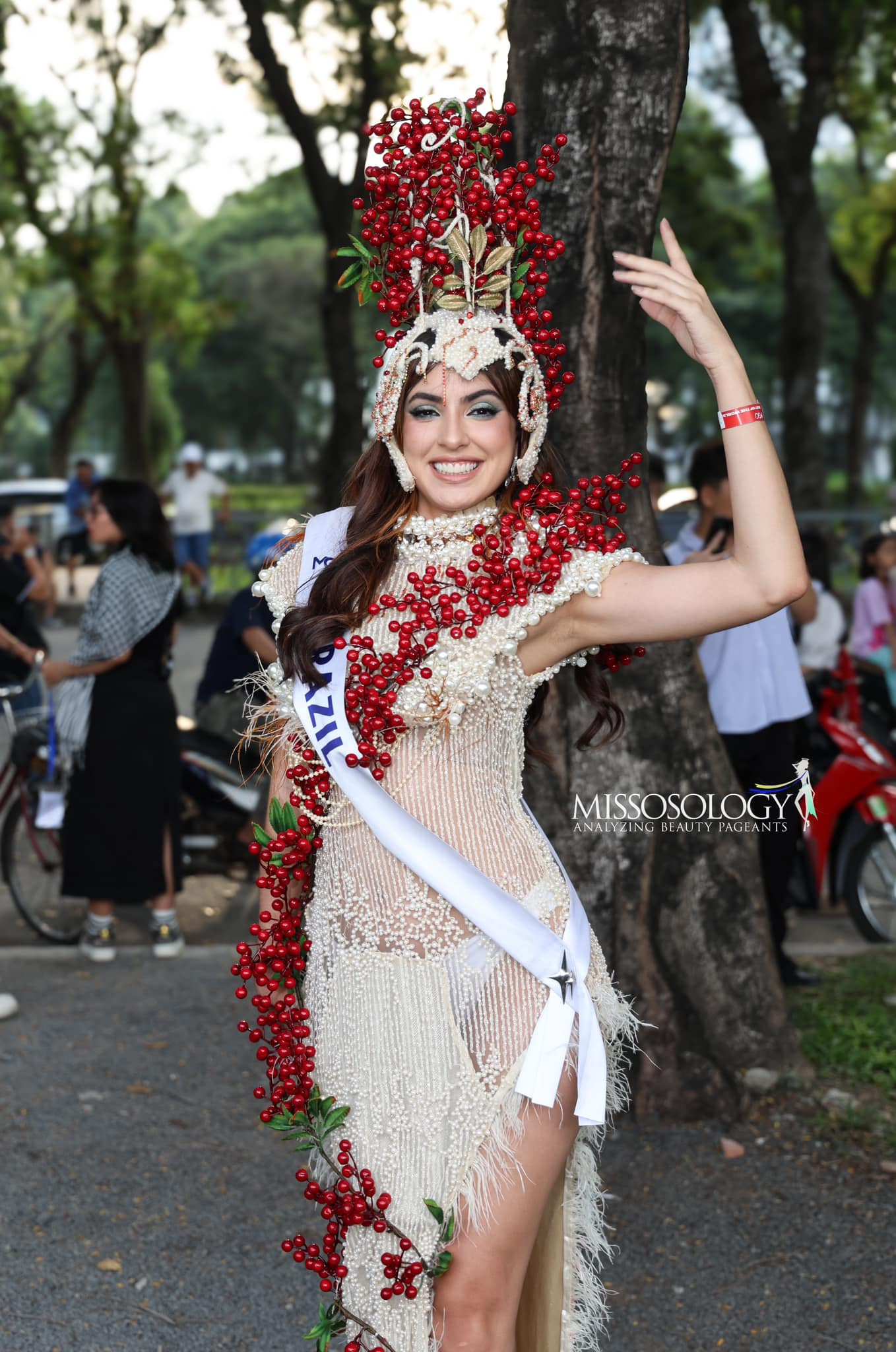 candidatas a miss cosmo 2024. final: 05 oct. sede: vietnam. - Página 13 DbhQdzb