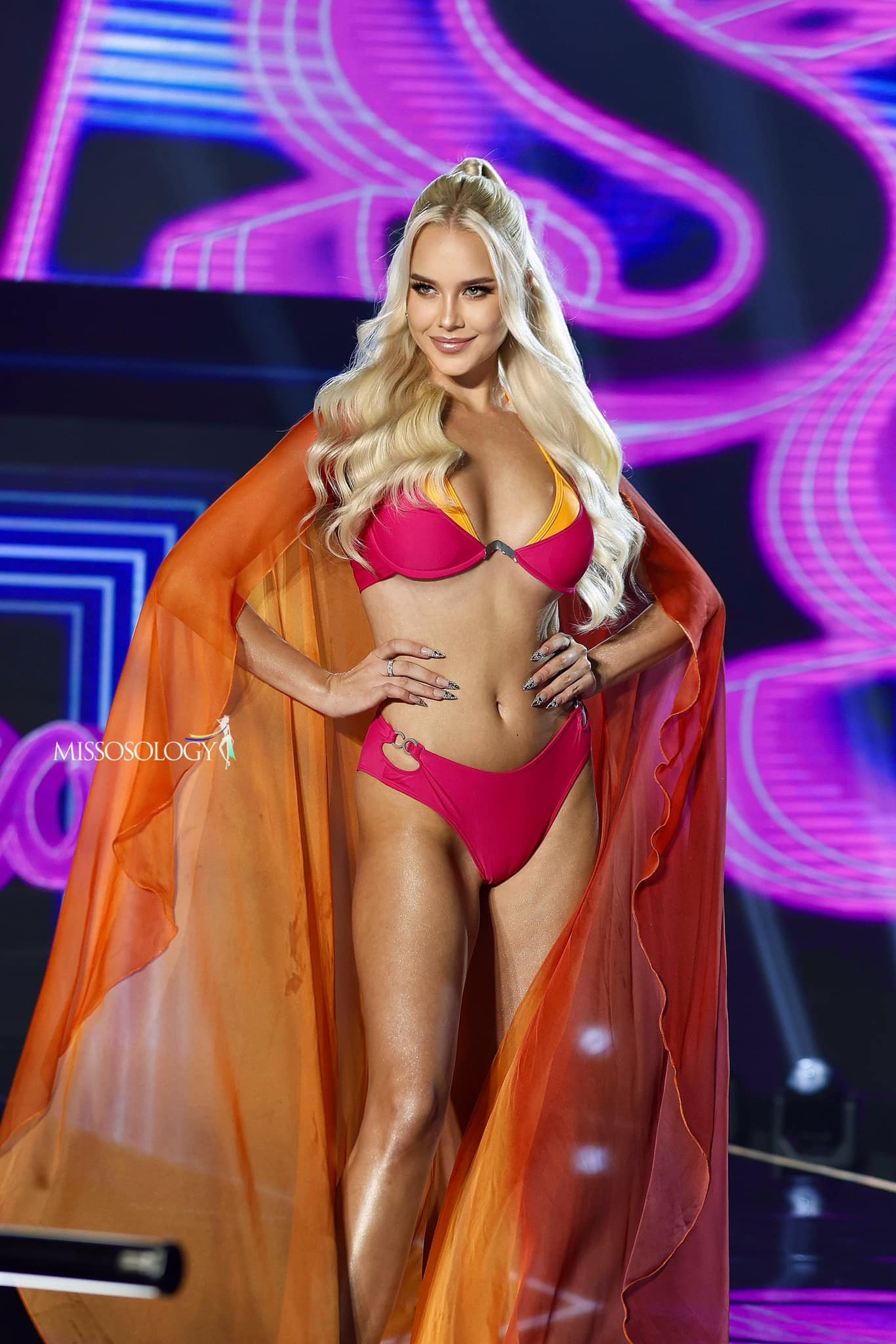 preliminary competition de candidatas a miss cosmo 2024. - Página 4 DbyoLf2