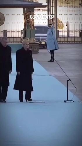 Chim 4IIxYojry J.jpg