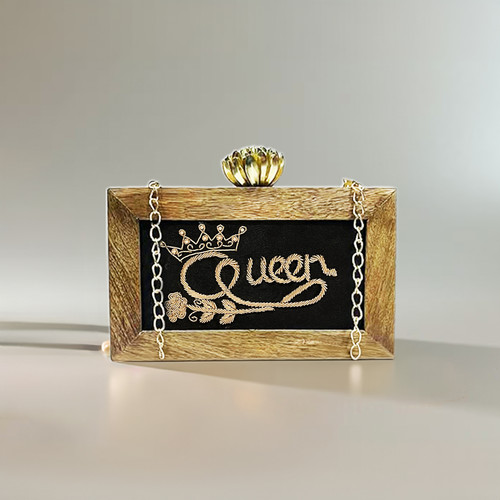 Themaresse Wooden Clutch: Boho Fashion India’s Top Handbag Choice.jpg