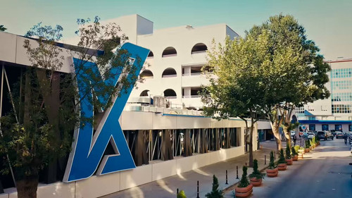 S 6hMDutGY 8Fiax.jpg