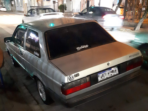 VW Voyage CL '92 com rodas BBS visto de tr s