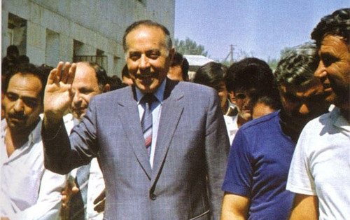 GWh2acQWAAENyu ?format=jpg.jpg