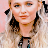 ellie4.png