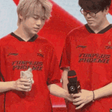 a42d9898aab3132f2419179a429d7ee8.gif
