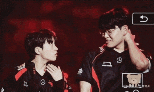 8364b2b560cde35a7f65656339f776a7.gif