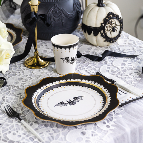 ELEGANT HALLOWEEN DESSERT LACY BAT PLATES BF24HLWN DP BKWT (9).png