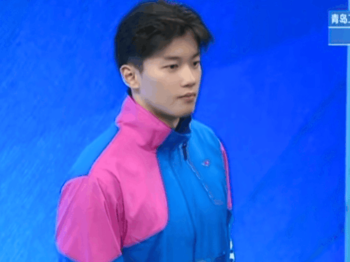 img 17262300617910083JOm9gy1htmcfjmi7tg30qo0k0u15.gif