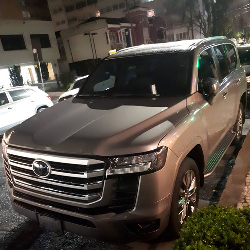 Toyota Land Cruiser 300 VX L 2023