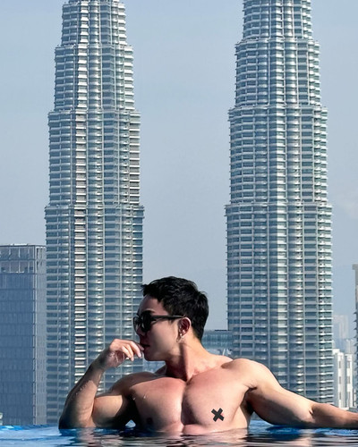 Photo by Junior Juno on August 03, 2024. May be an image of 1 person and pool..jpg