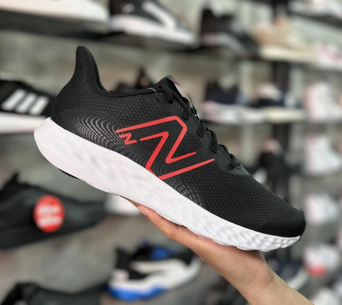 Tênis New Balance 411.jpg