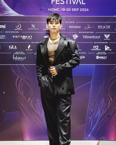 Photo by Huỳnh Sang on September 20, 2024. May be an image of 1 person and text..jpg