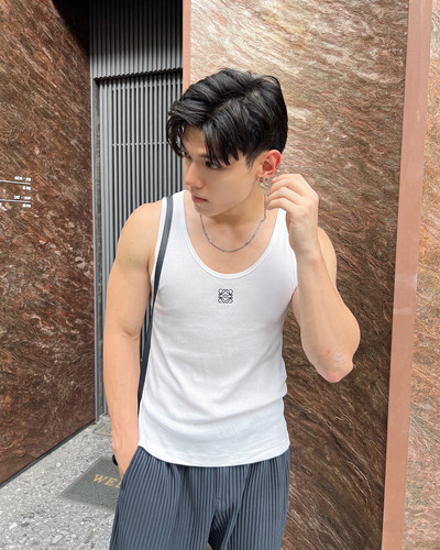 Photo by gap .jakarin puribhat on September 12, 2024. May be an image of 1 person, activewear, short.jpg