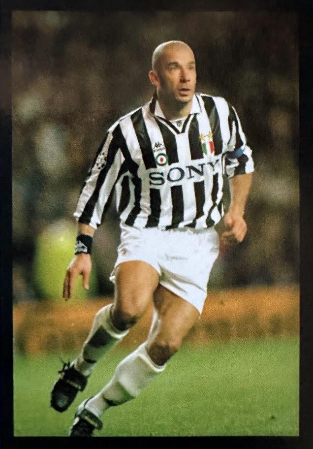 Juventus Europublishing 2017/18 - Figur auswählen 1-100 - Bild 41 von 93
